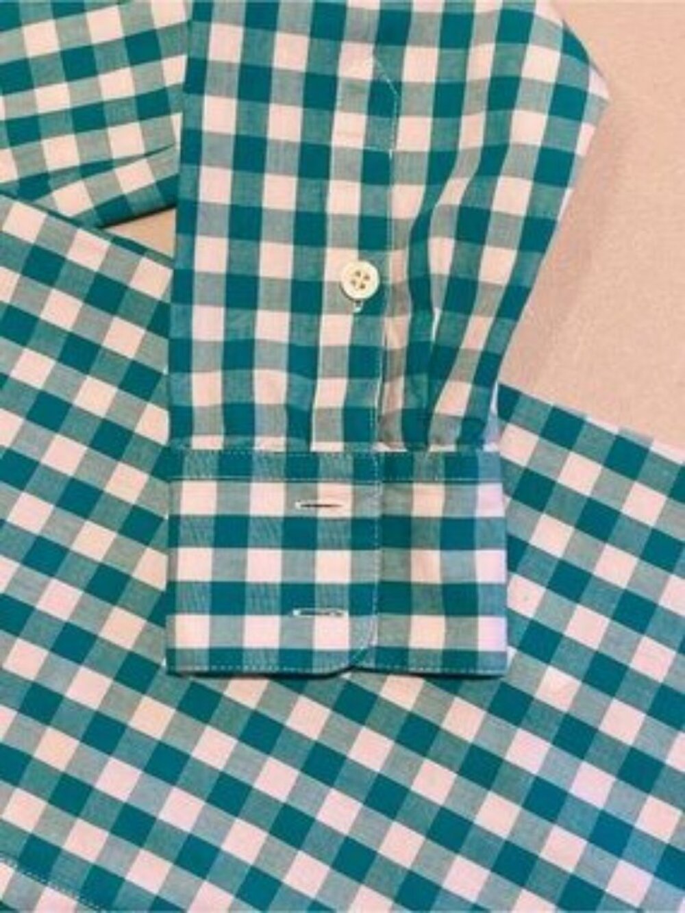 Vineyard Vines Green and White Gingham Button-Up Top, size 2, NWT - Picture 9 of 9